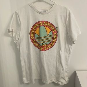 adidas women’s logo white tee